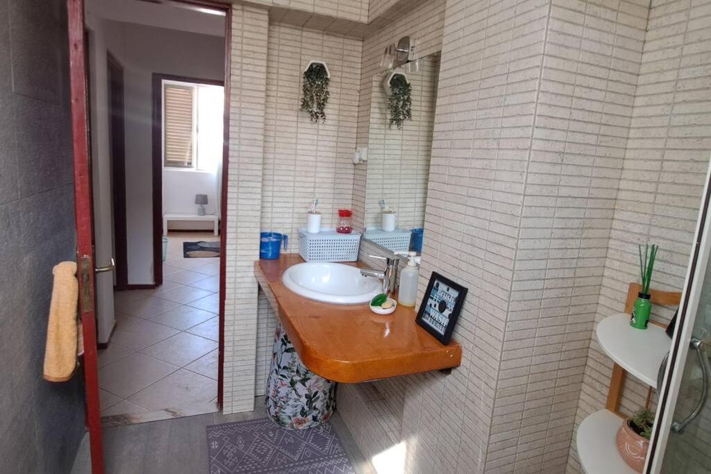 Mendes Family Homestay - B&B In The Heart Of ปรายา ภายนอก รูปภาพ
